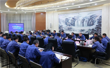 戰鼓催征啟新程 凝心聚力拓新局 | 武重集團召開2026年營銷工作會議